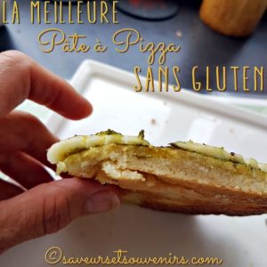 Regarder la belle texture de cette pâte à pizza sans gluten !