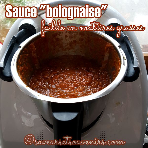 Cette sauce bolognaise faible en matières grasses peut être réalisée soit dans le TM5 soit dans le TM31. Respectez bien les quantités indiquées pour ne pas trop remplir le TM31 !